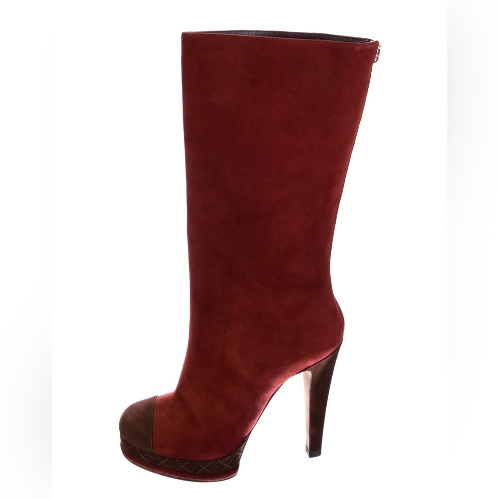 COPY - Chanel 2012 Interlocking CC Logo Boots
Size: 11 | IT 41 - Picture 3 of 6